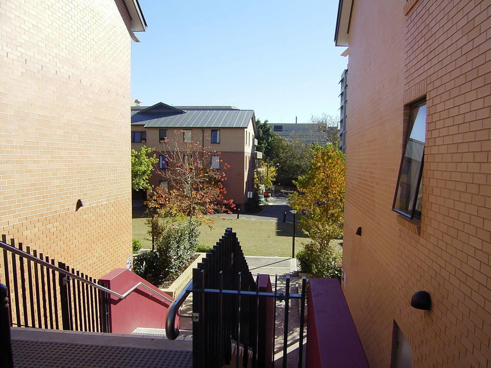 Sydney University Village Exteriör bild
