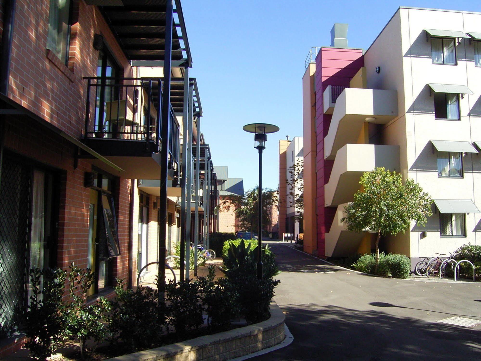 Sydney University Village Exteriör bild