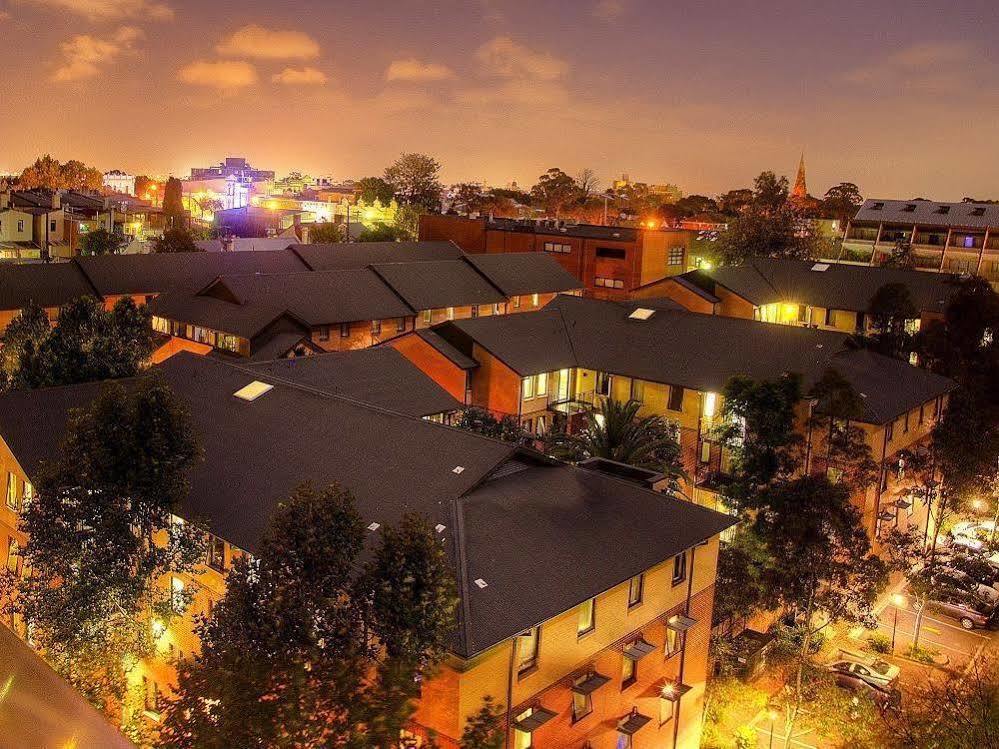 Sydney University Village Exteriör bild